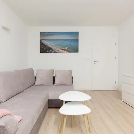 Апартаменты Two-bedroom 650 M Brzezno By Renters *