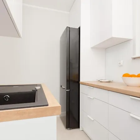 Апартаменты Two-bedroom 650 M Brzezno By Renters