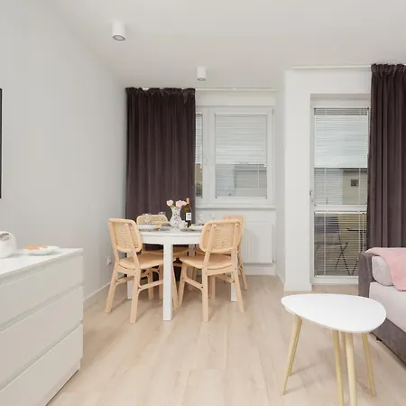 Two-bedroom 650 M Brzezno By Renters * Гданьск