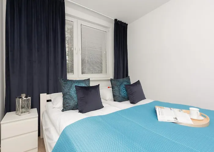 Two-bedroom 650 M Brzezno By Renters 公寓 *